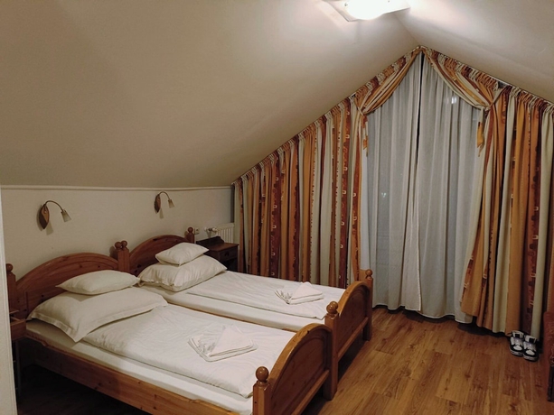 Imagen de la habitación del ICON, Gyor. Foto 9