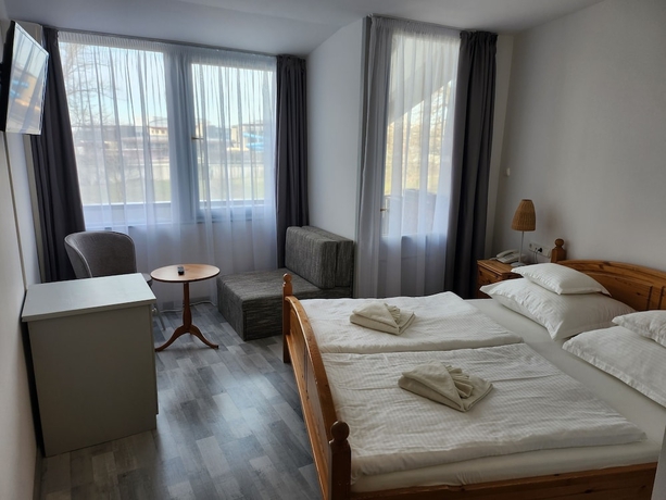 Imagen de la habitación del ICON, Gyor. Foto 13