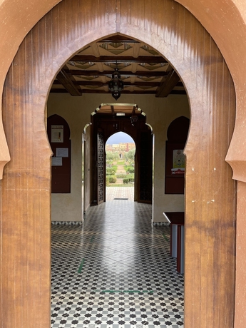 Imagen de los interiores del IGHIZ INN Resort. Foto 17