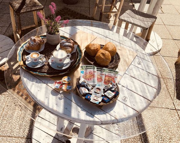 Imagen del bar/restaurante del INTìO. Foto 4