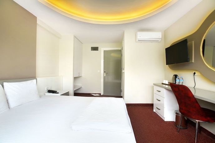 Imagen de la habitación del IS Hotel. Foto 4