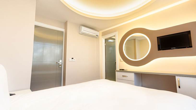 Imagen de la habitación del IS Hotel. Foto 9