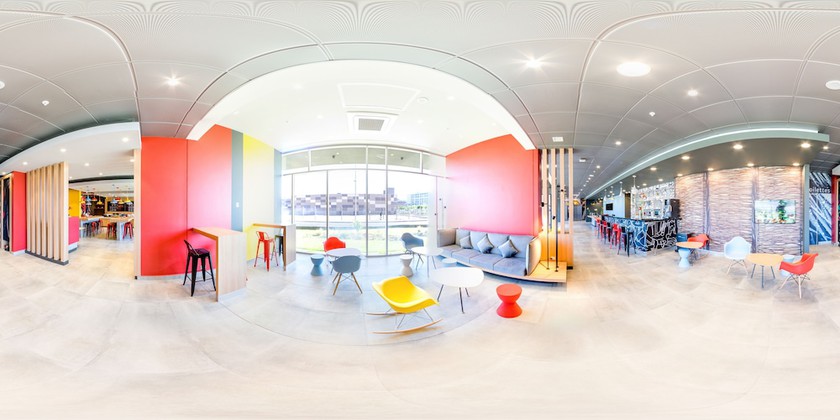 Imagen de los interiores del Ibis Budget Calama. Foto 36