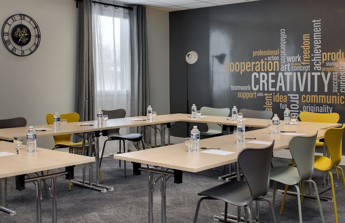 Imagen de los interiores del Ibis Clermont Ferrand Nord Riom. Foto 20