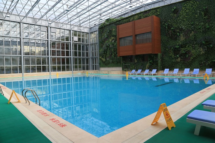 Imagen de los interiores del Ibis E'meishan Railway Station Hotel. Foto 16