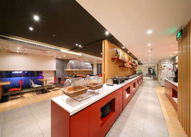 Imagen de la habitación del Ibis E'meishan Railway Station Hotel. Foto 13