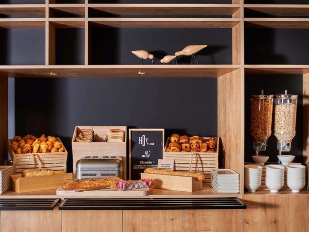 Imagen del bar/restaurante del Ibis Montlhery Paris Sud. Foto 5