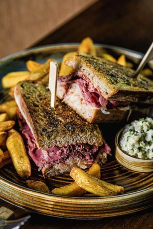 Imagen del bar/restaurante del Ibis Styles Albertville. Foto 8