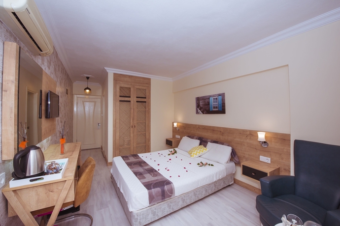 Imagen de la habitación del Ibrahim Bey Hotel. Foto 9