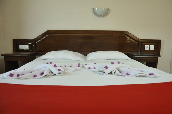 Imagen de la habitación del Ibrahim Bey Hotel. Foto 12