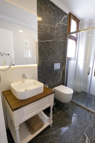 Imagen de la habitación del Icarus Hotel Ala&ccedil;atı. Foto 4