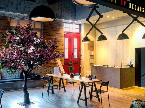 Imagen de los interiores del Iconic Athens Hostel. Foto 19