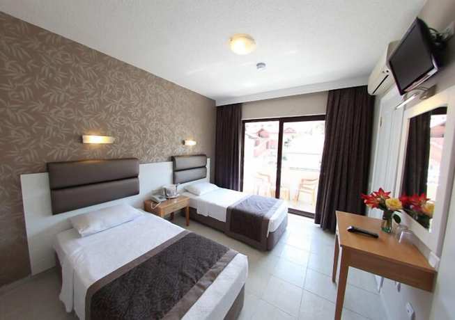 Imagen de la habitación del Ida Hotel. Foto 9