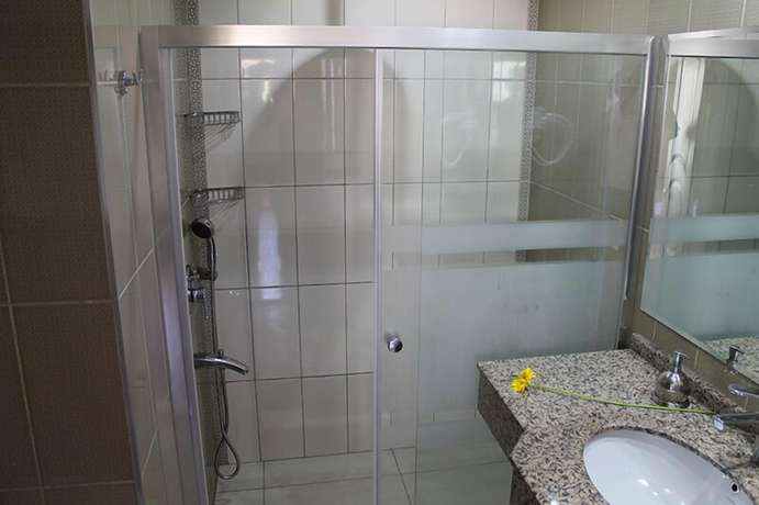 Imagen de la habitación del Ida Hotel. Foto 10