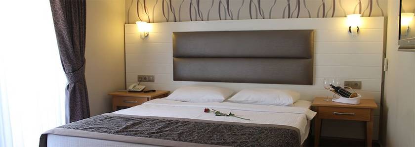 Imagen de la habitación del Ida Hotel. Foto 11
