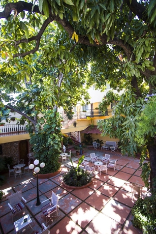 Imagen de la habitación del Ideal Villa Hotel. Foto 9