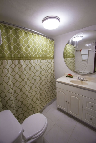 Imagen de la habitación del Ideal Villa Hotel. Foto 10