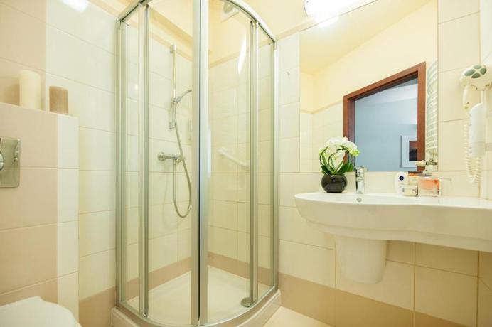 Imagen de la habitación del Ikar Plaza. Foto 6