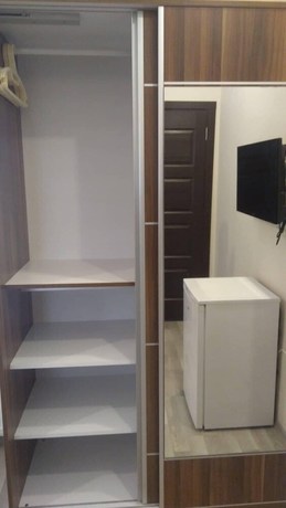 Imagen de la habitación del Ikarus Hotel. Foto 4