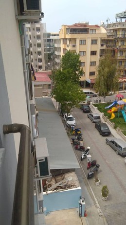 Imagen de los exteriores del Ikarus Hotel. Foto 18