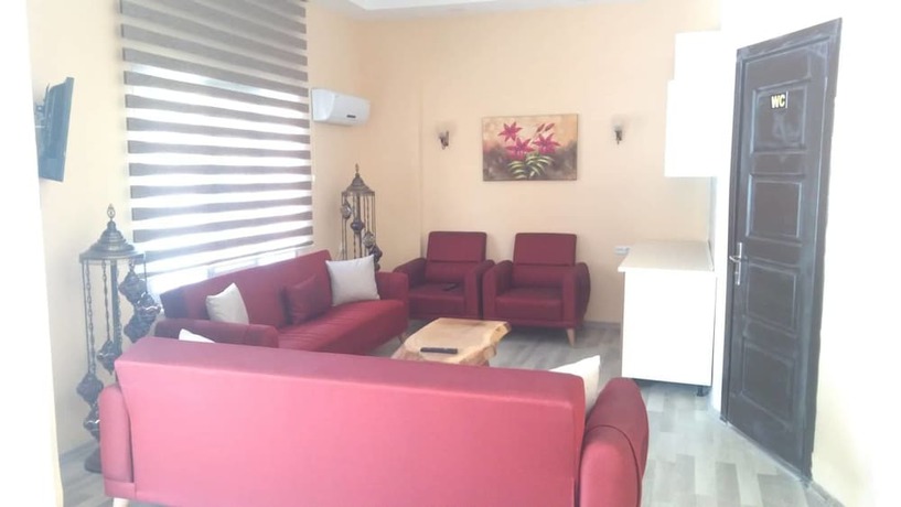 Imagen de los interiores del Ikarus Hotel. Foto 20