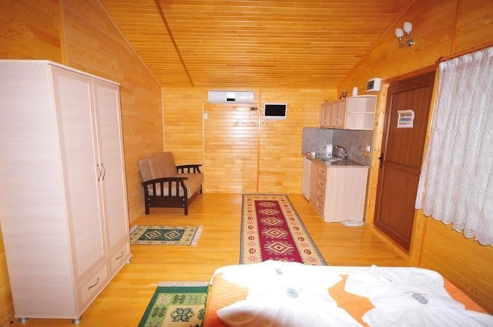 Imagen de los interiores del Ikiz Pansiyon Bungalow. Foto 18