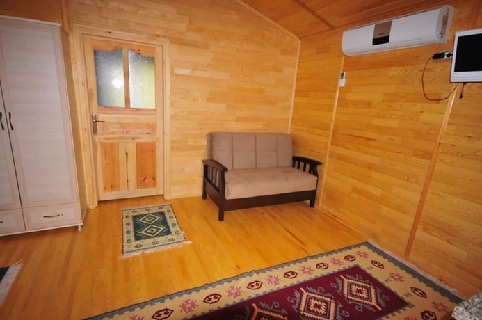 Imagen de los interiores del Ikiz Pansiyon Bungalow. Foto 19