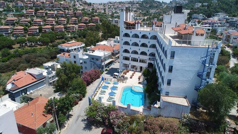 Imagen de los exteriores del Ikont Hotel. Foto 15