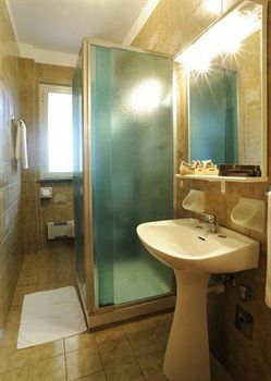 Imagen de los exteriores del Il Borgo Della Rovere. Foto 9
