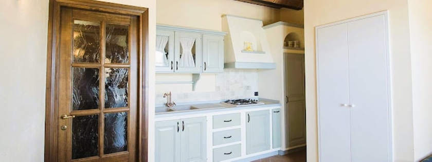 Imagen de la habitación del Il Casale di Donoratico con piscina. Foto 7