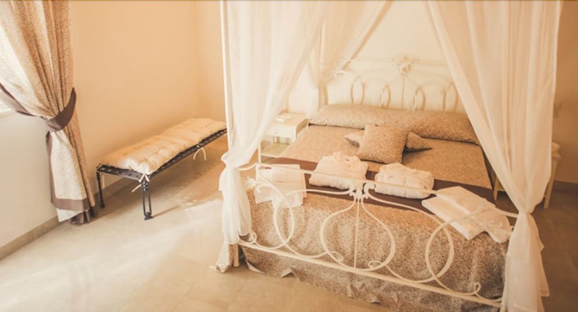 Imagen de la habitación del Il Filaro del Castello di San Basilio. Foto 8