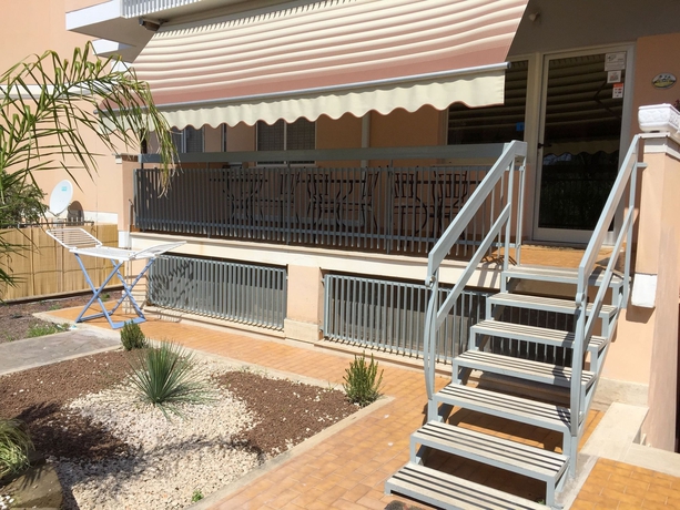 Imagen de los exteriores del Il Giardino Di Adriana. Foto 12