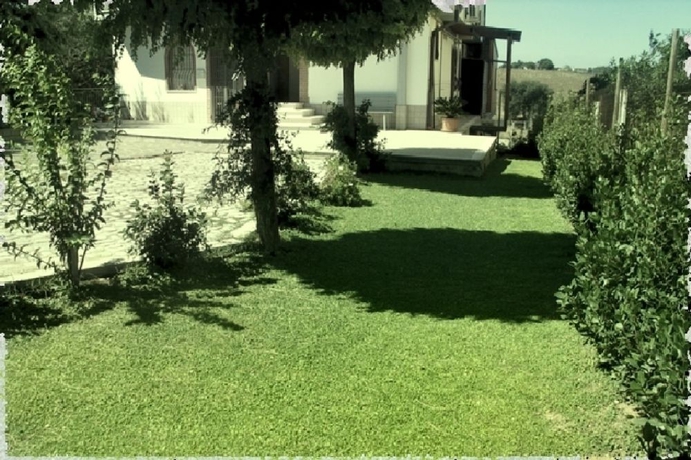 Imagen de los exteriores del Il Pentagono. Foto 8