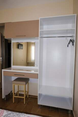 Imagen de la habitación del Ileri Otel Gumuldur. Foto 15