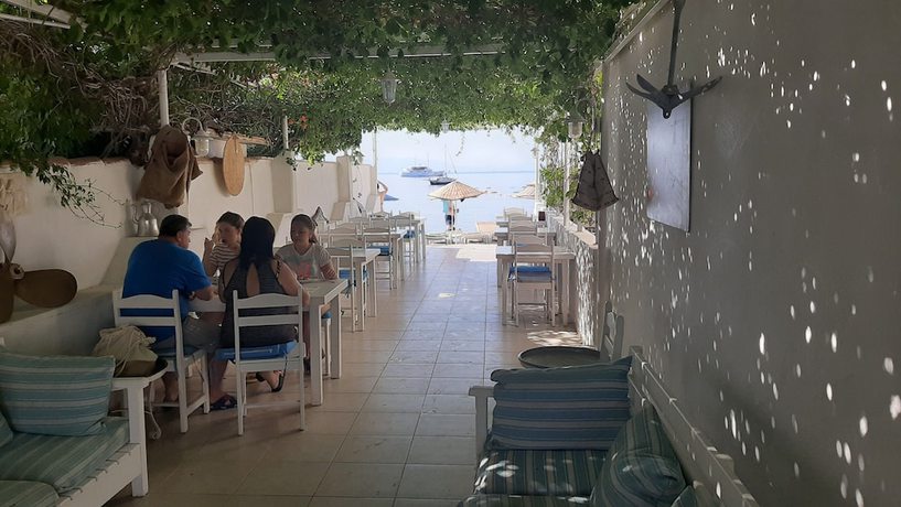 Imagen del bar/restaurante del Ilgin Hotel Ortakent. Foto 4
