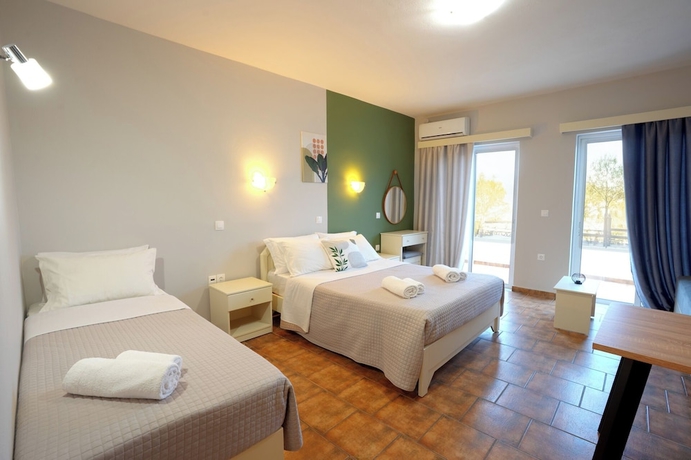 Imagen de la habitación del Ilios Mare Hotel. Foto 8
