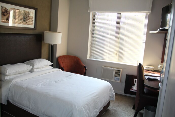 Imagen de la habitación del Illovo Hotel. Foto 8