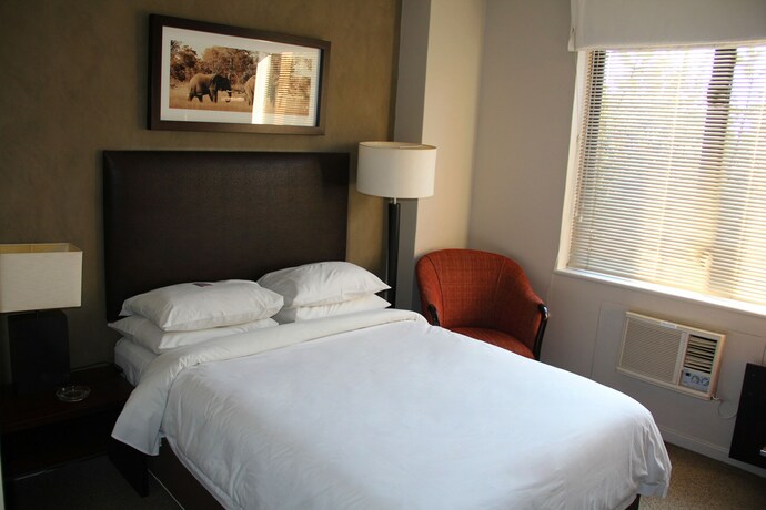 Imagen de la habitación del Illovo Hotel. Foto 11