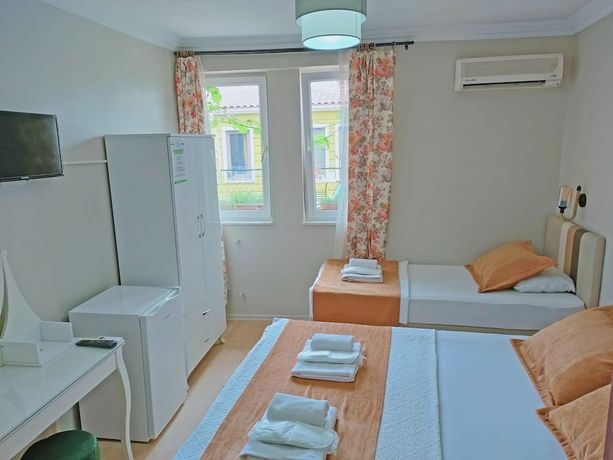 Imagen de la habitación del Ilyada Hotel. Foto 3