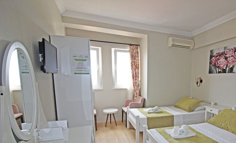 Imagen de la habitación del Ilyada Hotel. Foto 5