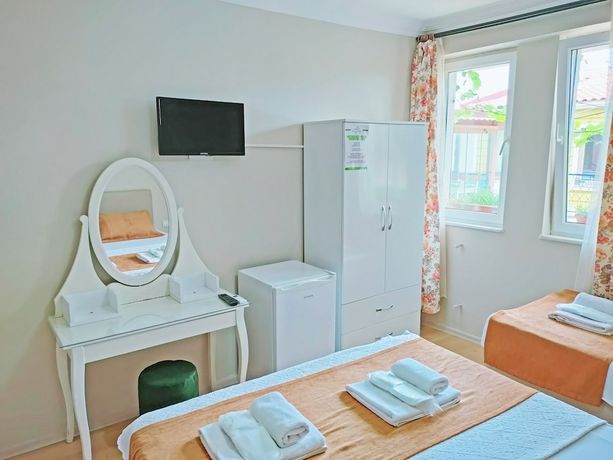 Imagen de la habitación del Ilyada Hotel. Foto 14