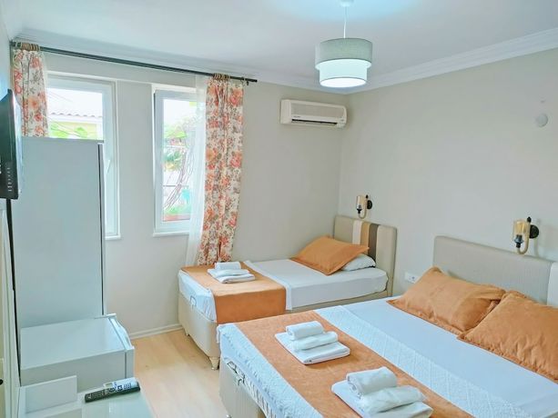 Imagen de la habitación del Ilyada Hotel. Foto 17