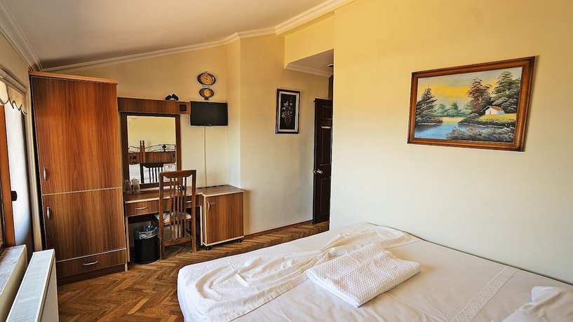 Imagen de la habitación del Imbros Hotel. Foto 12