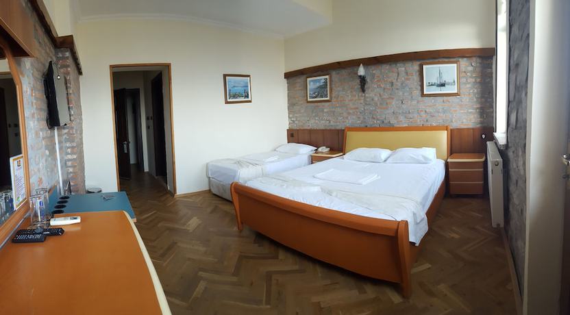 Imagen de la habitación del Imbros Hotel. Foto 13