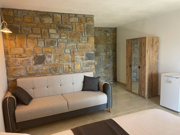 Imagen de la habitación del Imbrossa Hotel. Foto 15