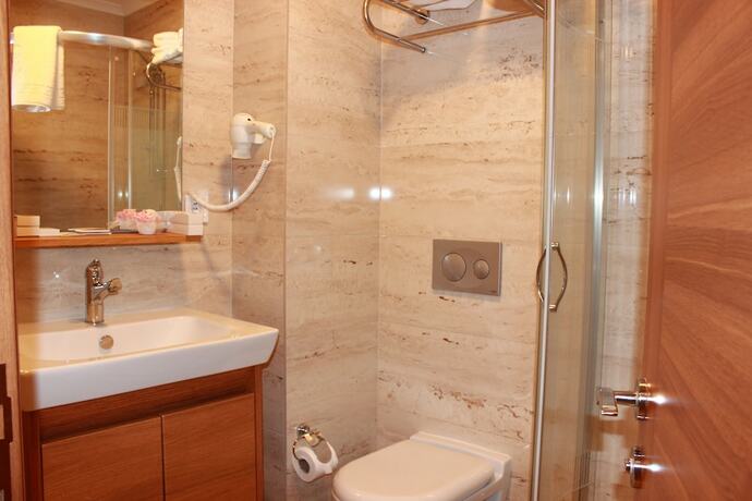 Imagen de la habitación del Imerhan Otel. Foto 19