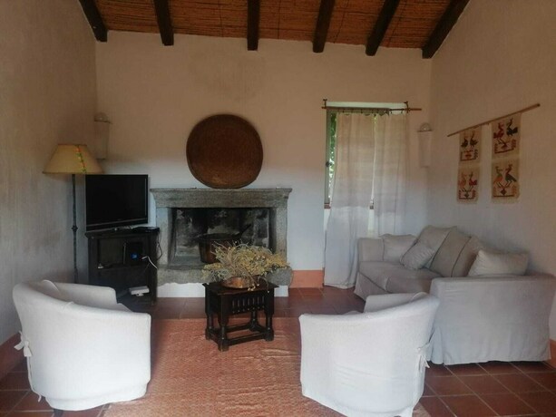 Imagen general del Impeccable 6-bed Villa in Luogosanto. Foto 20