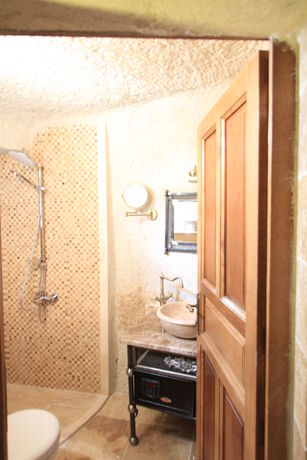 Imagen del bar/restaurante del Imperial Cave Suites and Spa. Foto 4