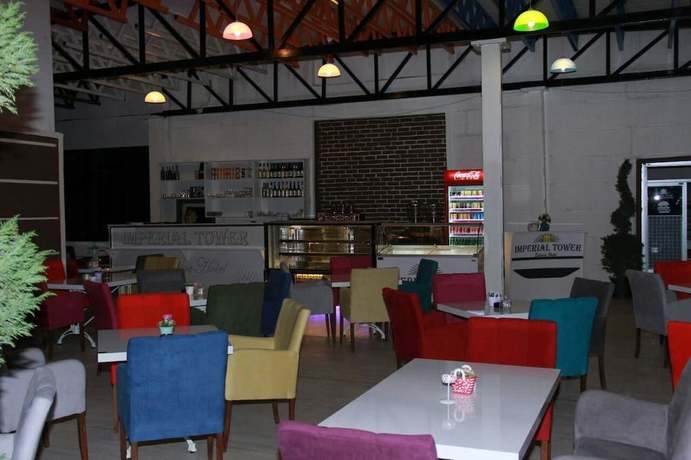 Imagen del bar/restaurante del Imperial Tower Hotel. Foto 4