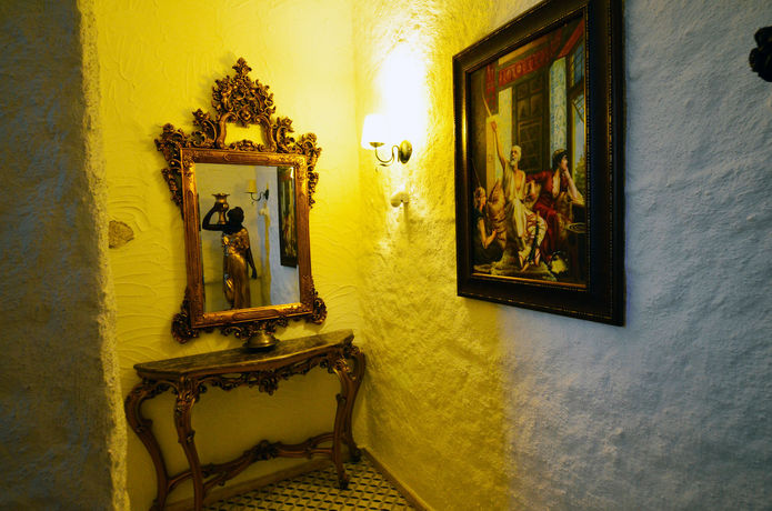 Imagen de los interiores del Imren Han Hotel - Special Class. Foto 14